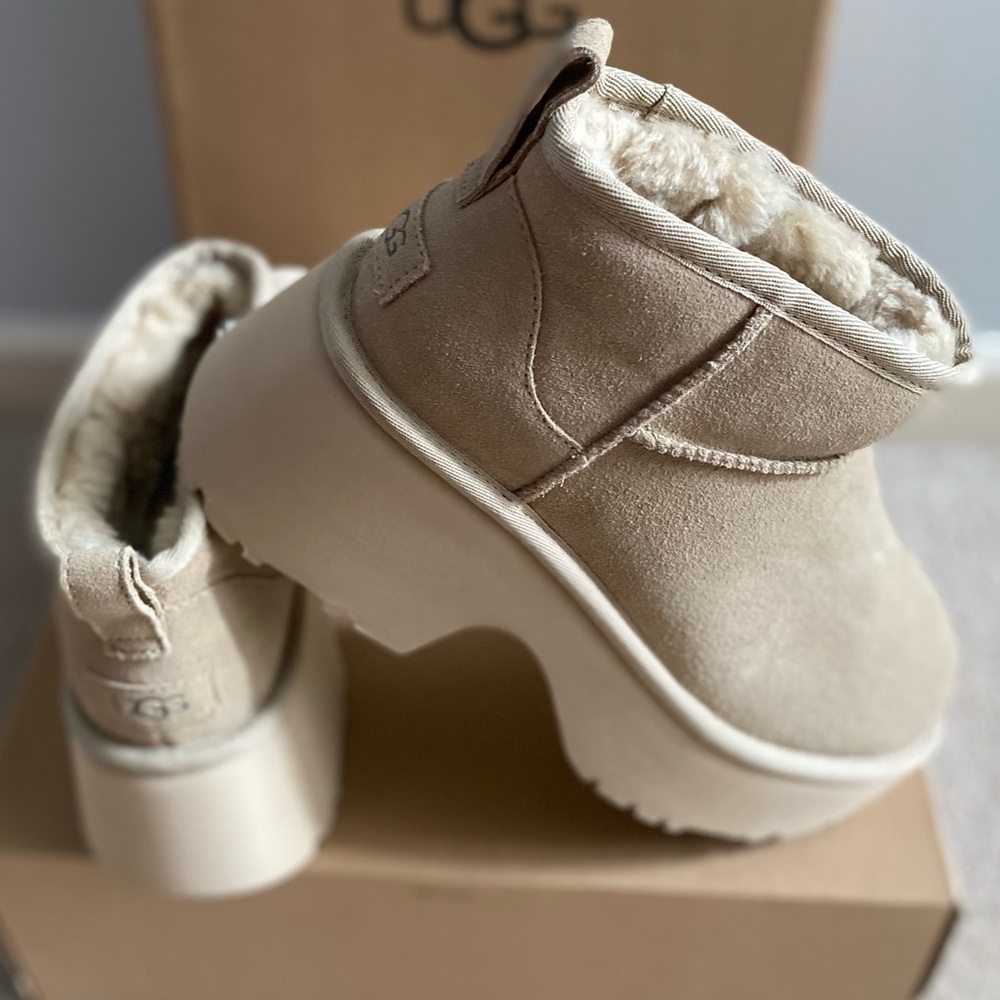 UGG The Classic Ultra Mini New Heights Boots ✨ Mustard Seed Size 8 | suede - Picture 11 of 16